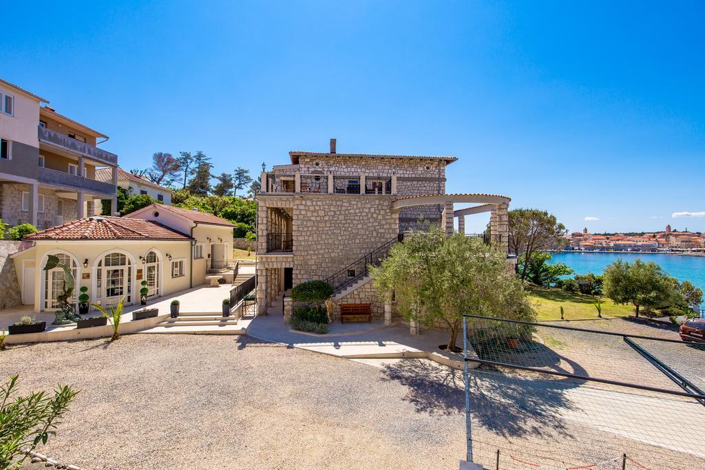 Villas Arbia - Margita Beach Hotel Banjol Exterior foto