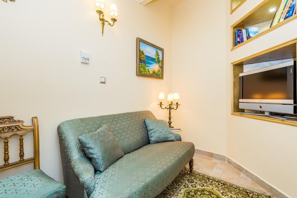 Villas Arbia - Margita Beach Hotel Banjol Exterior foto